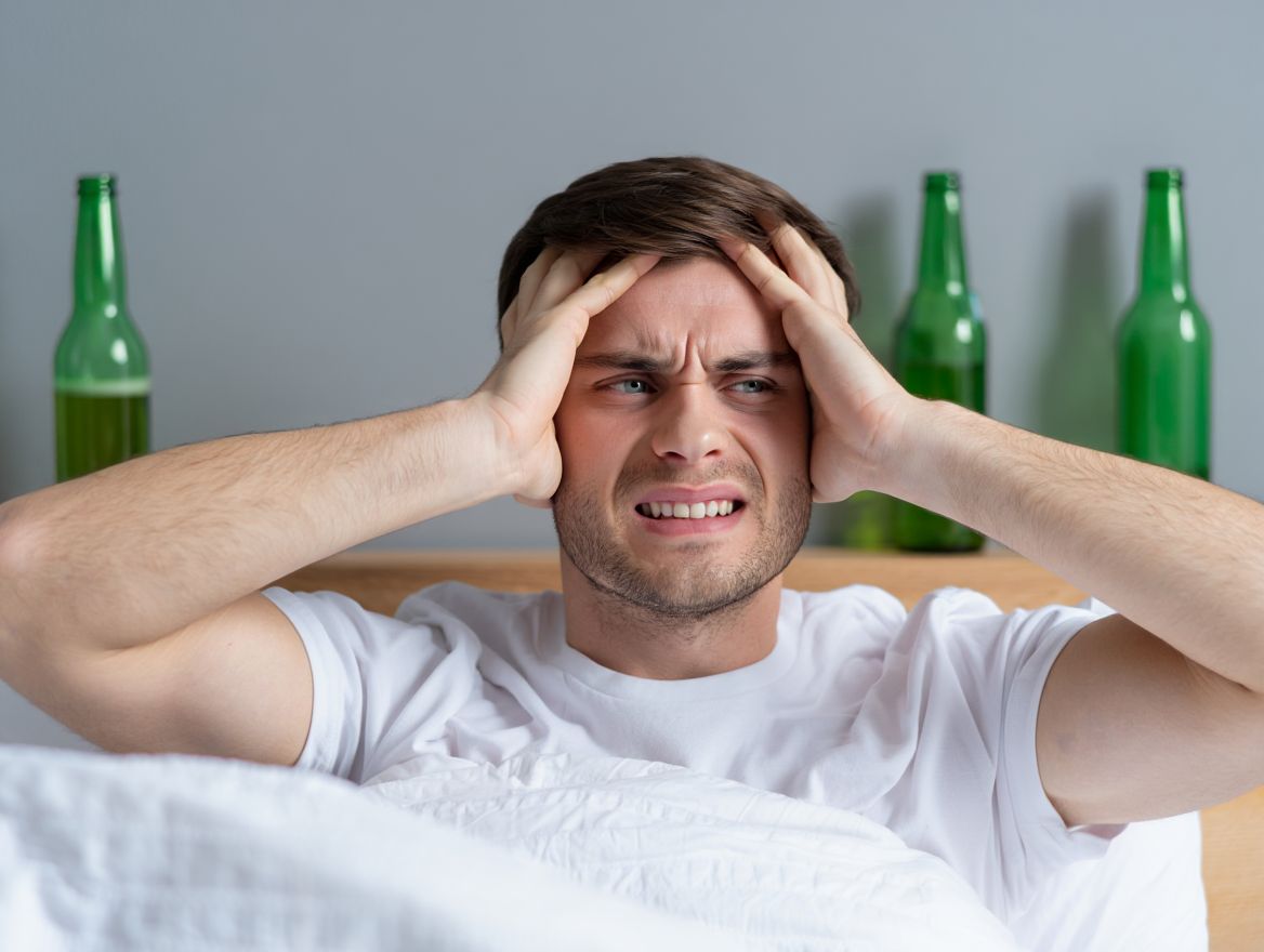 Чем снять похмелье утром — эффективные методы и когда без врача не обойтись